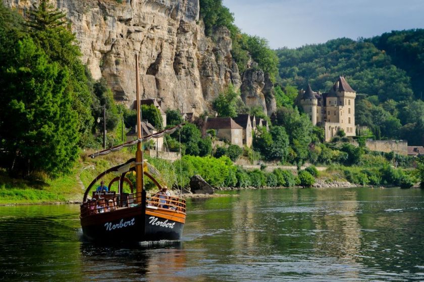 Découvrez la région en bateau