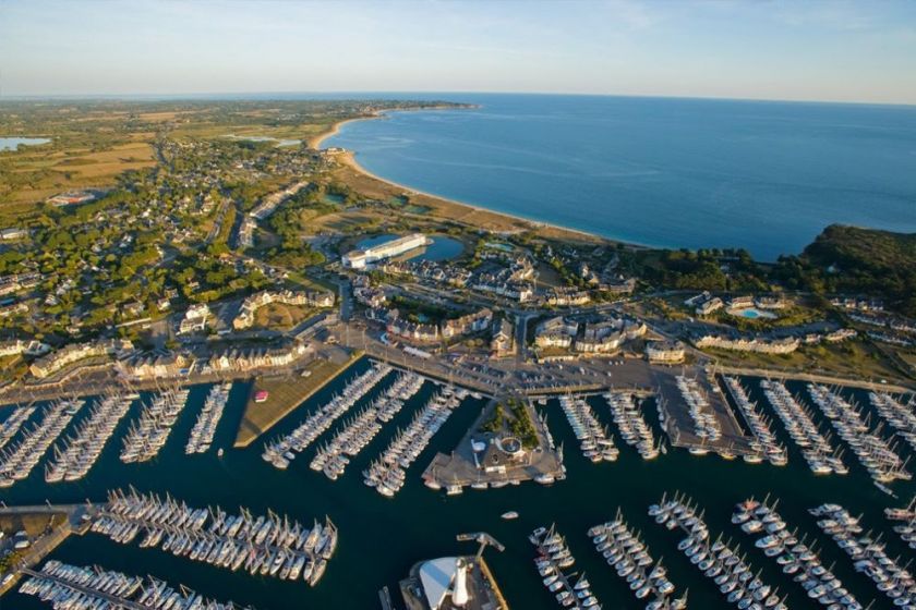 Port Crouesty à 1,5 km