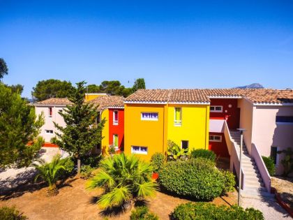 Village coloré de style provençal