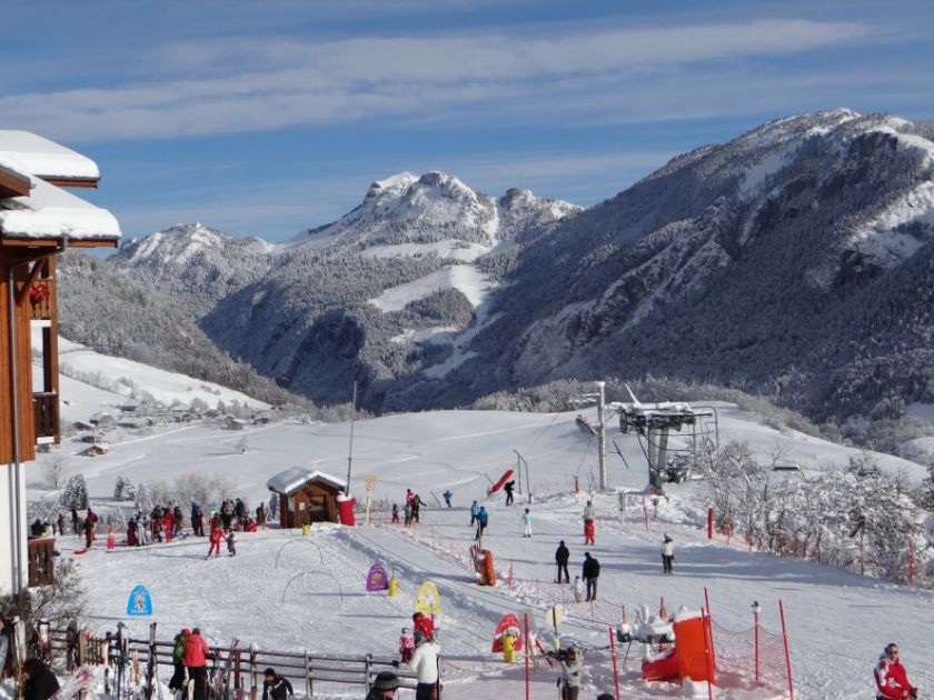 Domaine skiable des Habères Hirmentaz à 3 km