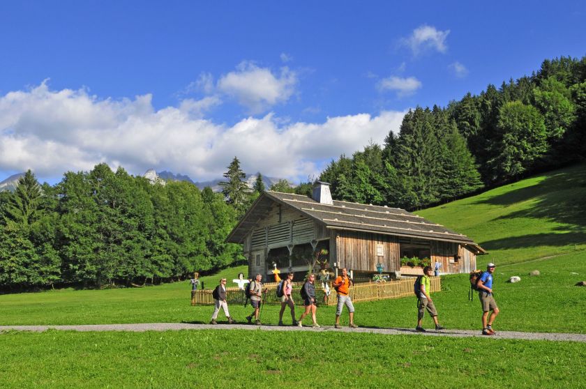 Eté comme hiver le village vacance de Forgeassoud se tient prêt à accueillir toute votre famille !