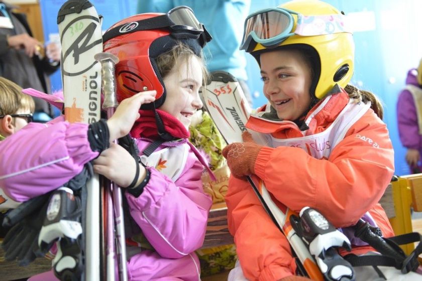 Venez découvrir le ski en famille dans la station de Luchon - Superbagnères