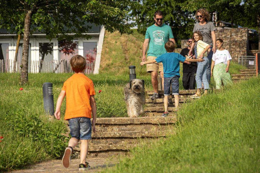 Collines de Sainte-Féréole en famille !